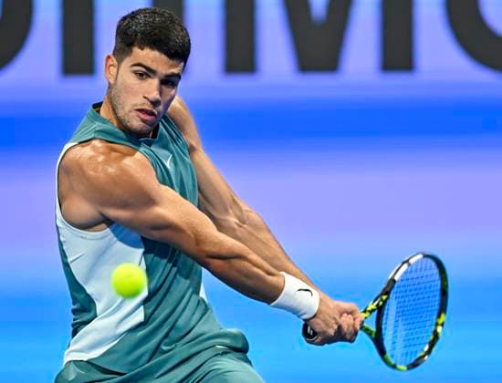 ATP, Tennis Herren QATAR EXXONMOBIL OPEN ROUND OF 32 Carlos Alcaraz of Spain competes in her round of 32 match against Marin Cilic of Croatia during the ATP Qatar ExxonMobil Open 2025 tennis tournament at the Khalifa International Tennis Complex in Doha, Qatar, on February 17, 2025. DOHA Qatar Copyright: xNOUSHADx