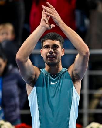 ATP, Tennis Herren QATAR EXXONMOBIL OPEN ROUND OF 32 Carlos Alcaraz of Spain celebrates after winning her round of 32 match against Marin Cilic of Croatia during the ATP Qatar ExxonMobil Open 2025 tennis tournament at the Khalifa International Tennis Complex in Doha, Qatar, on February 17, 2025. DOHA Qatar Copyright: xNOUSHADx