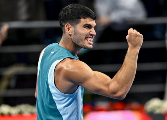 Sport Bilder des Tages ATP, Tennis Herren QATAR EXXONMOBIL OPEN ROUND OF 32 Carlos Alcaraz of Spain celebrates after winning her round of 32 match against Marin Cilic of Croatia during the ATP Qatar ExxonMobil Open 2025 tennis tournament at the Khalifa International Tennis Complex in Doha, Qatar, on February 17, 2025. DOHA Qatar Copyright: xNOUSHADx
