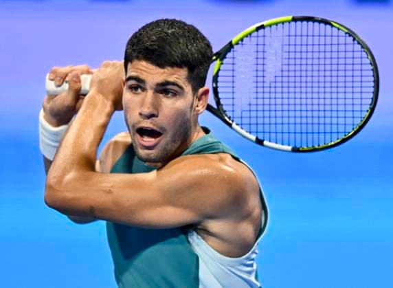 ATP, Tennis Herren QATAR EXXONMOBIL OPEN ROUND OF 32 Carlos Alcaraz of Spain competes in her round of 32 match against Marin Cilic of Croatia during the ATP Qatar ExxonMobil Open 2025 tennis tournament at the Khalifa International Tennis Complex in Doha, Qatar, on February 17, 2025. DOHA Qatar Copyright: xNOUSHADx