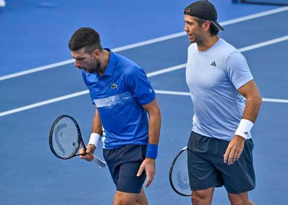 ATP, Tennis Herren QATAR EXXONMOBIL OPEN DOUBLES ROUND OF 16 Novak Djokovic (L) of Serbia and Fernando Verdasco of Spain react during their doubles round of 16 match against Alexander Bublik of Kazakistan and Karen Khachanov of Russia at the ATP Qatar ExxonMobil Open 2025 tennis tournament at the Khalifa International Tennis Complex in Doha, Qatar, on February 17, 2025. DOHA Qatar Copyright: xNOUSHADx