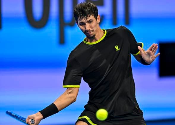 ATP, Tennis Herren QATAR EXXONMOBIL OPEN ROUND OF 32 Alexei Popyrin of Australia competes in her round of 32 match against Jack Draper of Great Britain during the ATP Qatar ExxonMobil Open 2025 tennis tournament at the Khalifa International Tennis Complex in Doha, Qatar, on February 17, 2025. DOHA Qatar Copyright: xNOUSHADx