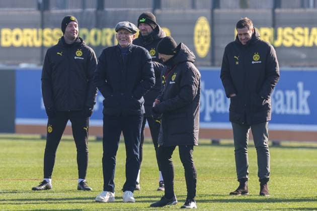 18 02 2025, Final training session for the UEFA Champions League match between Borussia Dortmund and Sporting Lisbon, from left Chairman of the Management Board Hans Joachim Watzke Borussia Dortmund , Coach Niko Kovac Borussia Dortmund , Sports Director Sebastian Kehl Borussia Dortmund laughing, Dortmund Training ground Borussia Dortmund NRW Germany xRHR PHOTO DEx Copyright: DennisxEwert RHR-FOTOx RHR-FOTO DE