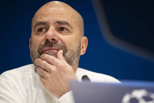EINDHOVEN - PSV coach Peter Bosz during the press conference, PK, Pressekonferenz at the Philips Stadium ahead of the Champions League match against Juventus. ANP OLAF CRACK xVIxANPxSportx xxANPxIVx 520292741 originalFilename: 520292741.jpg