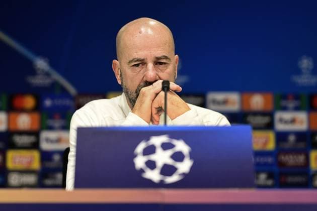 EINDHOVEN - PSV coach Peter Bosz during the press conference, PK, Pressekonferenz at the Philips Stadium ahead of the Champions League match against Juventus. ANP OLAF CRACK xVIxANPxSportx xxANPxIVx 520293000 originalFilename: 520293000.jpg