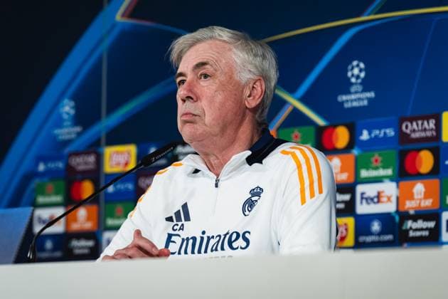 UEFA Champions League 2024 25 League Knockout Play-off Second Leg: Real Madrid Training Session and press conference, PK, Pressekonferenz Carlo Ancelotti, head coach of Real Madrid CF, seen speaking during the UEFA Champions League 2024 25 League Knockout Play-off Second Leg Training And Press Conference at Ciudad Real Madrid on February 18, 2025 in Madrid, Spain. Valdebebas Ciudad Real Madrid Madrid Spain Copyright: xAlbertoxGardinx AGardin_20250218_Real_Madrid_Training_Press_0280