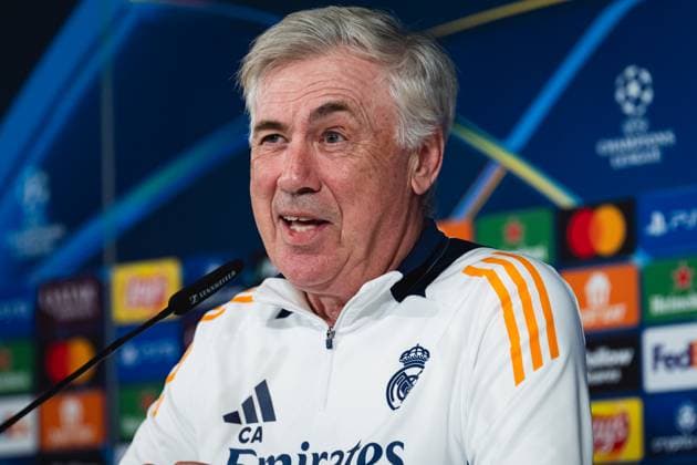 UEFA Champions League 2024 25 League Knockout Play-off Second Leg: Real Madrid Training Session and press conference, PK, Pressekonferenz Carlo Ancelotti, head coach of Real Madrid CF, seen speaking during the UEFA Champions League 2024 25 League Knockout Play-off Second Leg Training And Press Conference at Ciudad Real Madrid on February 18, 2025 in Madrid, Spain. Valdebebas Ciudad Real Madrid Madrid Spain Copyright: xAlbertoxGardinx AGardin_20250218_Real_Madrid_Training_Press_0281