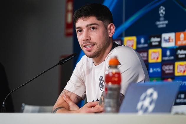 UEFA Champions League 2024 25 League Knockout Play-off Second Leg: Real Madrid Training Session and press conference, PK, Pressekonferenz Federico Valverde of Real Madrid CF seen speaking during the UEFA Champions League 2024 25 League Knockout Play-off Second Leg Training And Press Conference at Ciudad Real Madrid on February 18, 2025 in Madrid, Spain. Valdebebas Ciudad Real Madrid Madrid Spain Copyright: xAlbertoxGardinx AGardin_20250218_Real_Madrid_Training_Press_0302