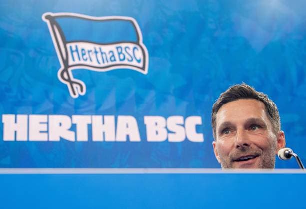 Soccer, Men, Season 2024 25, 2 Bundesliga, Hertha BSC, Press conference for the presentation of the new coach Stefan Leitl, in the picture coach Stefan Leitl Hertha BSC , 18 02 2025, Copyright: xSebastianxRäppold MatthiasxKochx