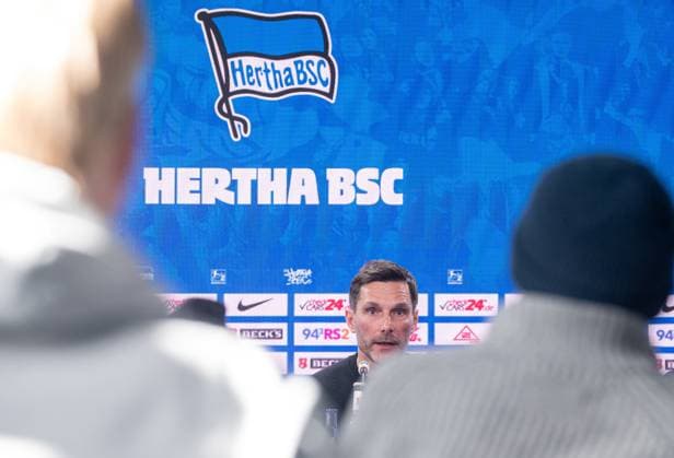 Soccer, Men, Season 2024 25, 2 Bundesliga, Hertha BSC, Press conference for the presentation of the new coach Stefan Leitl, in the picture coach Stefan Leitl Hertha BSC , 18 02 2025, Copyright: xSebastianxRäppold MatthiasxKochx