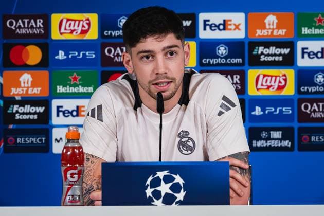 UEFA Champions League 2024 25 League Knockout Play-off Second Leg: Real Madrid Training Session and press conference, PK, Pressekonferenz Federico Valverde of Real Madrid CF seen speaking during the UEFA Champions League 2024 25 League Knockout Play-off Second Leg Training And Press Conference at Ciudad Real Madrid on February 18, 2025 in Madrid, Spain. Valdebebas Ciudad Real Madrid Madrid Spain Copyright: xAlbertoxGardinx AGardin_20250218_Real_Madrid_Training_Press_0325