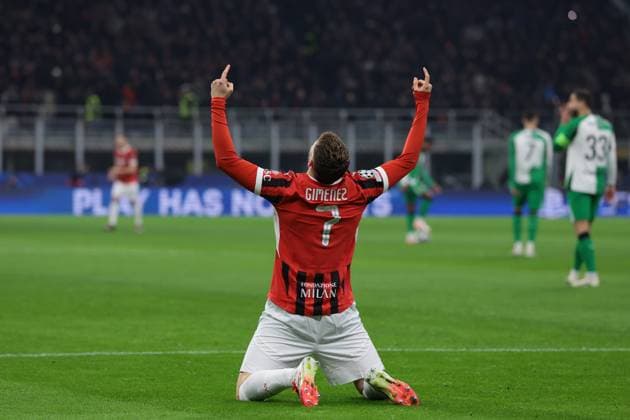 Milan, Italy, 18th February 2025. Santiago Gimenez of AC Milan celebrates after scoring to give the side a 1-0 lead during the UEFA Champions League, Play Off 2nd Leg match at Giuseppe Meazza, Milan. Picture credit should read: Jonathan Moscrop Sportimage EDITORIAL USE ONLY. No use with unauthorised audio, video, data, fixture lists, club league logos or live services. Online in-match use limited to 120 images, no video emulation. No use in betting, games or single club league player publications. SPI_014_JM_MILAN_FEYENOORD_UCL_ SPI-3687-0014