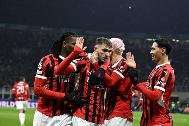 Foto IPP Paolo Bona Milano 18 02 2025 UEFA Champions League di Calcio stagione 2024 2025 partita Milan-Feyenoord Nella foto Santiago Gimenez non esulta dopo il gol del 1-0 in quanto ex calciatore del Feyenoord Italy Photo Press Worldwide Copyright italy Italy ITALY  Copyright: xR4924_italyphotopressx