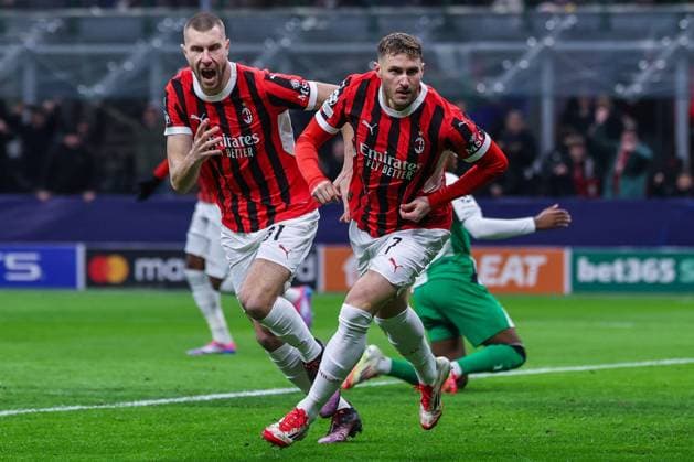 CALCIO - UEFA Champions League - AC Milan vs Feyernood Santiago Gimenez of AC Milan celebrates after scoring a goal during UEFA Champions League 2024 25 Knockout phase play-offs 2nd leg football match between AC Milan and Feyenoord Rotterdam at San Siro Stadium Milan Italy  Copyright: xIPAxSport ABACAx