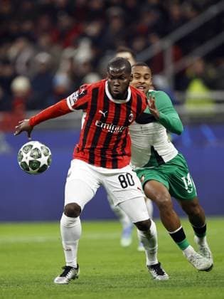 MILAN - (l-r) Yunus Musah of AC Milan, Igor Paixao of Feyenoord during the UEFA Champions League playoff match between AC Milan and Feyenoord at the San Siro Stadium on Feb. 18, 2025 in Milan, Italy. ANP MAURICE VAN STEEN UEFA Champions League 2024 25 League Knockout Play-off Second Leg 2024 25 xVIxANPxSportx xxANPxIVx 520315040 originalFilename: 520315040.jpg