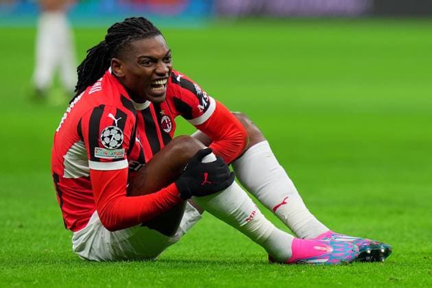 AC MilanÕs Rafael Leao during the Uefa Champions League soccer match between Ac Milan and Feyenoord at the San Siro Stadium in Milan, north Italy - Tuesday , February 18 , 2025. - Soccer .  Copyright: xSpada LaPressex
