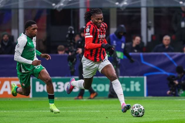 Rafael Leao of AC Milan seen in action during UEFA Champions League 2024 25 Knockout phase play-offs 2nd leg football match between AC Milan and Feyenoord Rotterdam at San Siro Stadium  Copyright: xFabrizioxCarabelli IPAxSportx xipa-agency.netx xx IPA_54259423 IPA_Agency_IPA54259423