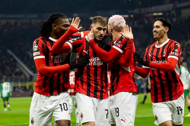 AC Milan v Feyenoord - UEFA Champions League 2024 25 League Knockout Play-off Second Leg Santiago Gimenez celebrates the goal during the UEFA Champions League 2024 25 match between AC Milan and Feyenoord in Milano, Italy, on February 18, 2025, at Giuseppe Meazza stadium Milano Milano Italy  Copyright: xMairoxCinquettix originalFilename:cinquetti-acmilanv250218_np2qx.jpg