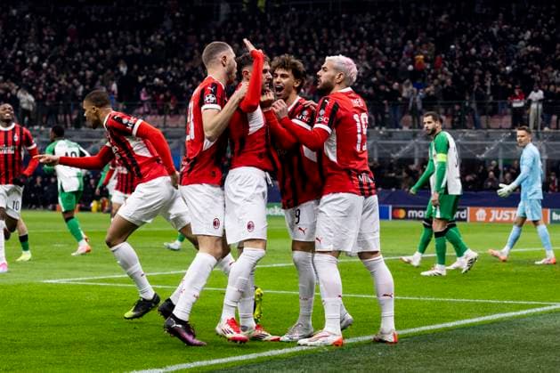 AC Milan v Feyenoord - UEFA Champions League 2024 25 League Knockout Play-off Second Leg Santiago Gimenez celebrates the goal during the UEFA Champions League 2024 25 match between AC Milan and Feyenoord in Milano, Italy, on February 18, 2025, at Giuseppe Meazza stadium Milano Milano Italy  Copyright: xMairoxCinquettix originalFilename:cinquetti-acmilanv250218_npG7b.jpg