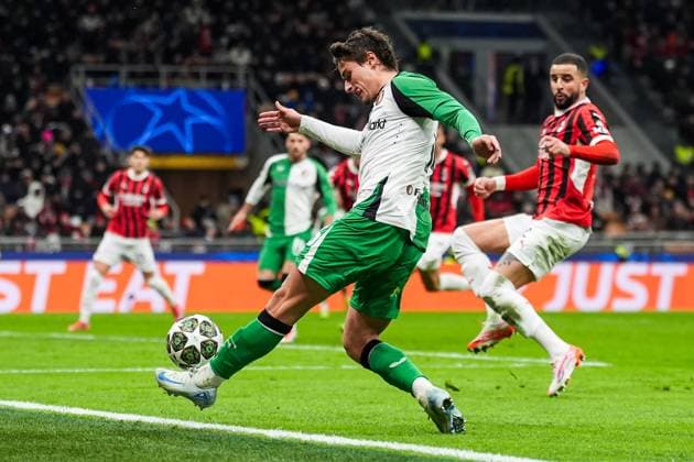 UEFA Champions League: AC Milan v Feyenoord Milan - Hugo Bueno of Feyenoord during the 2nd leg of the knockout phase play-offs of new format of the Champions League 2024 2025. The match is set between AC Milan and Feyenoord at Giuseppe Meazza San Siro on 18 February 2025 in Milan, Italy. Copyright: xTomxBodex