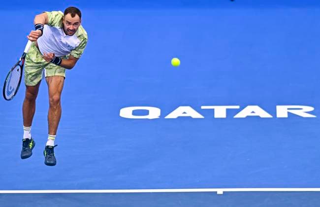 ATP, Tennis Herren QATAR EXXONMOBIL OPEN ROUND OF 32 Roman Safiullin competes in her round of 32 match against Alex De Minaur of Australia during the ATP Qatar ExxonMobil Open 2025 tennis tournament at the Khalifa International Tennis Complex in Doha, Qatar, on February 18, 2025. DOHA Qatar Copyright: xNoushadxThekkayilx
