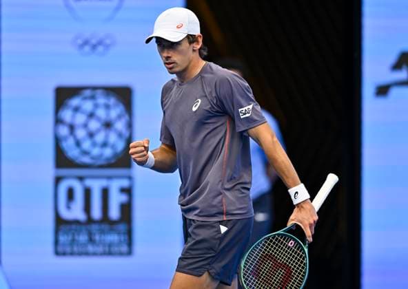 ATP, Tennis Herren QATAR EXXONMOBIL OPEN ROUND OF 32 Alex De Minaur of Australia competes in her round of 32 match against Roman Safiullin during the ATP Qatar ExxonMobil Open 2025 tennis tournament at the Khalifa International Tennis Complex in Doha, Qatar, on February 18, 2025. DOHA Qatar Copyright: xNoushadxThekkayilx
