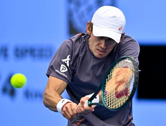 ATP, Tennis Herren QATAR EXXONMOBIL OPEN ROUND OF 32 Alex De Minaur of Australia competes in her round of 32 match against Roman Safiullin during the ATP Qatar ExxonMobil Open 2025 tennis tournament at the Khalifa International Tennis Complex in Doha, Qatar, on February 18, 2025. DOHA Qatar Copyright: xNoushadxThekkayilx