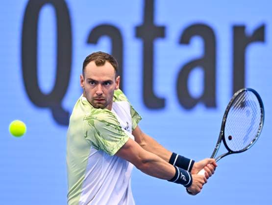 ATP, Tennis Herren QATAR EXXONMOBIL OPEN ROUND OF 32 Roman Safiullin competes in her round of 32 match against Alex De Minaur of Australia during the ATP Qatar ExxonMobil Open 2025 tennis tournament at the Khalifa International Tennis Complex in Doha, Qatar, on February 18, 2025. DOHA Qatar Copyright: xNoushadxThekkayilx