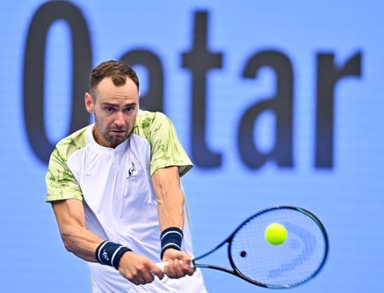 ATP, Tennis Herren QATAR EXXONMOBIL OPEN ROUND OF 32 Roman Safiullin competes in her round of 32 match against Alex De Minaur of Australia during the ATP Qatar ExxonMobil Open 2025 tennis tournament at the Khalifa International Tennis Complex in Doha, Qatar, on February 18, 2025. DOHA Qatar Copyright: xNoushadxThekkayilx