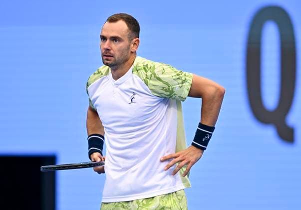 ATP, Tennis Herren QATAR EXXONMOBIL OPEN ROUND OF 32 Roman Safiullin competes in her round of 32 match against Alex De Minaur of Australia during the ATP Qatar ExxonMobil Open 2025 tennis tournament at the Khalifa International Tennis Complex in Doha, Qatar, on February 18, 2025. DOHA Qatar Copyright: xNoushadxThekkayilx