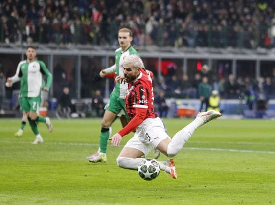 CALCIO - UEFA Champions League - AC Milan vs Feyernood Theo Hernandez of AC Milan during The UEFA Champions League play offs. Second leg, football match between AC Milan and Feyenoord Rotterdam on 18 February 2025, at â??â??Giuseppe Meazza Stadiumâ??â??, Milan, Italy. Photo Nderim Kaceli. Milan Italy  Copyright: xIPAxSport ABACAx