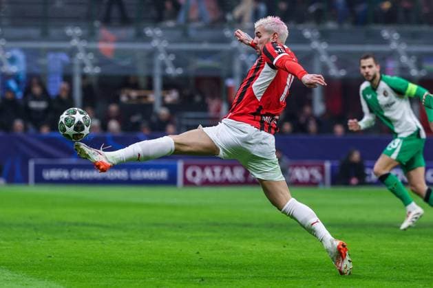 CALCIO - UEFA Champions League - AC Milan vs Feyernood Theo Hernandez of AC Milan seen in action during UEFA Champions League 2024 25 Knockout phase play-offs 2nd leg football match between AC Milan and Feyenoord Rotterdam at San Siro Stadium Milan Italy  Copyright: xIPAxSport ABACAx