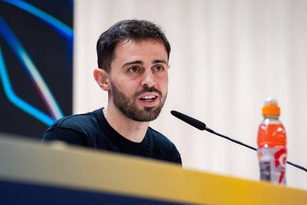 UEFA Champions League 2024 25 League Knockout Play-off Second Leg: Manchester City press conference, PK, Pressekonferenz Bernardo Silva of Manchester City FC seen speaking during the UEFA Champions League 2024 25 League Knockout Play-off Second Leg Press Conference at Estadio Santiago Bernabeu on February 18, 2025 in Madrid, Spain. Madrid Estadio Santiago Bernabeu Madrid Spain Copyright: xAlbertoxGardinx AGardin_20250218_Man_City_Press_0132