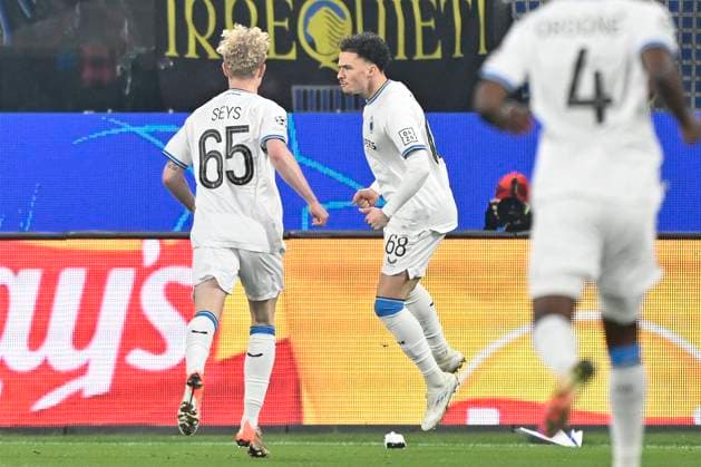 Atalanta v Club Brugge - UEFA Champions League BERGAMO, ITALY - FEBRUARY 18 : Talbi Chemsdine midfielder of Club Brugge celebrates after scoring during the UEFA Champions League 2024 25 knockout phase play-off match second leg between Atalanta and Club Brugge on February 18, 2025 in Bergamo, Italy, 18 02 2025 Bergamo Italy  Copyright: xJanxDexMeuleneirx