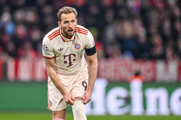 Harry Kane FC Bayern Muenchen Looks on during the UEFA Champions League 2024 25 League Knockout Play off Second Leg match between FC Bayern München and Celtic FC at Allianz Arena on February 18, 2025 in Munich, Germany Photo by Harry Langer DeFodi Images Defodi 541 FCBCFC0250218 10 Defodi-541