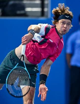 ATP, Tennis Herren QATAR EXXONMOBIL OPEN ROUND OF 32 Andrey Ruble competes in her round of 32 match against Alexander BUBLIK of Kazakistan during the ATP Qatar ExxonMobil Open 2025 tennis tournament at the Khalifa International Tennis Complex in Doha, Qatar, on February 18, 2025. DOHA Qatar Copyright: xNOUSHADx
