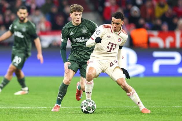 in duel, action, with Arne Engels 27 Celtic Glasgow , Jamal Musiala 42 FC Bayern Muenchen , FC Bayern Muenchen vs Celtic Glasgow, Football, Champions League, Play offs, second leg, 18 02 2025 Muenchen Bayern Germany Copyright: xkolbert-press ChristianxKolbertx
