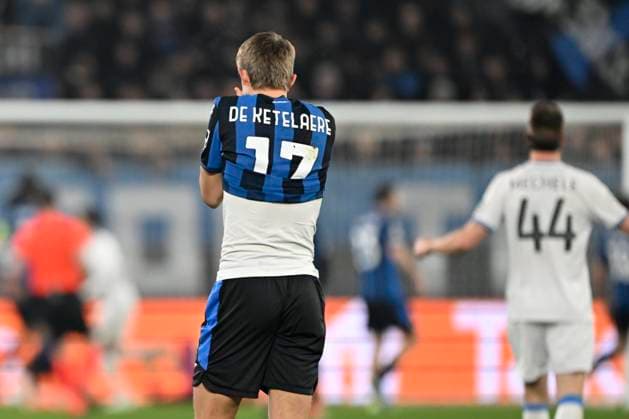 Atalanta v Club Brugge - UEFA Champions League BERGAMO, ITALY - FEBRUARY 18 : De Ketelaere Charles forward of Atalanta during the UEFA Champions League 2024 25 knockout phase play-off match second leg between Atalanta and Club Brugge on February 18, 2025 in Bergamo, Italy, 18 02 2025 Bergamo Italy  Copyright: xJanxDexMeuleneirx
