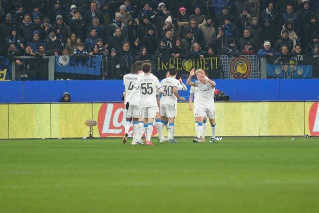 Club Brugge VK Team celebrates after scores a goal during the UEFA Champions League 2024 2025 play-off football match between Atalanta BC and Club Brugge VK at Gewiss Stadium on February 18, 2025, Bergamo, Italy.  Copyright: xRobertoxTommasini IPAxSportx xipa-agency.netx xx IPA_54263871 IPA_Agency_IPA54263871