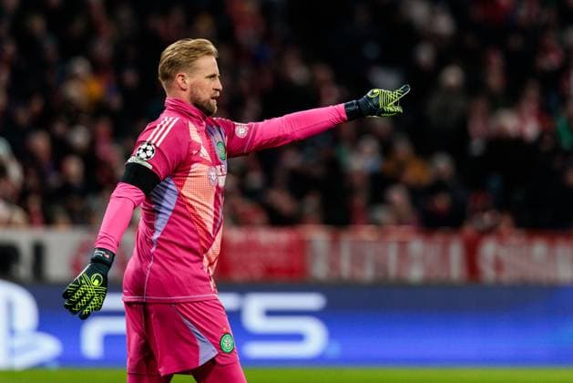 UEFA Champions League: FC Bayern München - Celtic FC; 18.02.2025 Kasper Schmeichel (Celtic FC, 1) gestikuliert UEFA Champions League: FC Bayern München - Celtic FC, München, Allianz Arena am 17.02.2025 Copyright: xBEAUTIFULxSPORTS Wunderlx