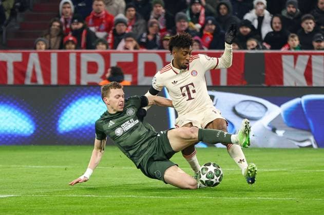 in duel, action, with Alistair Johnston 2 Celtic Glasgow , Kingsley Coman 11 FC Bayern Muenchen , FC Bayern Muenchen vs Celtic Glasgow, Football, Champions League, Play offs, second leg, 18 02 2025 Muenchen Bayern Germany Copyright: xkolbert-press ChristianxKolbertx