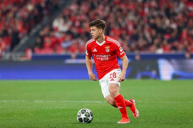 Estadio da Luz LISBON, PORTUGAL - FEBRUARY 18: Samuel Dahl of Benfica during the UEFA Champions League 2024 25 League Knockout Play-off second leg match between SL Benfica and AS Monaco at Estadio da Luz on February 18, 2025 in Lisbon, Portugal. (Photo by Valter Gouveia Sports Press Photo Getty Images) UEFA Champions League - SL Benfica vs AS Monaco (Sports Press Photo SPP) Copyright: xSportsxPressxPhotox xSPPx spp-en-SpPrPh-spp_VGA_180225-2755
