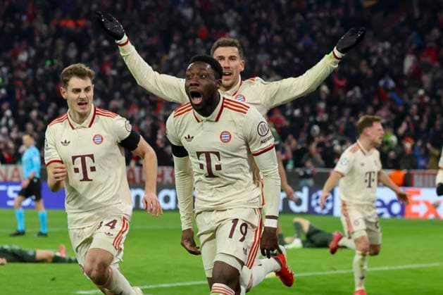 Bilder des Jahres 2025, Sport 02 Februar Sport Themen der Woche KW08 Alphonso Davies (FC Bayern Muenchen) bejubelt seinen Treffer zum 1:1 mit Leon Goretzka (FC Bayern Muenchen) und Josip Stanisic (FC Bayern Muenchen), UEFA Champions League 2024 25 League Knockout Play-off Second Leg, FC Bayern München v Celtic FC, Allianz Arena am 18. February 2025 in München, Deutschland. (Foto von Marco Steinbrenner DeFodi Images) Alphonso Davies (FC Bayern Muenchen) celebrates after scoring his teams first goal with Leon Goretzka (FC Bayern Muenchen) and Josip Stanisic (FC Bayern Muenchen), UEFA Champions League 2024 25 League Knockout Play-off Second Leg, FC Bayern München v Celtic FC, Allianz Arena, February 18, 2025 in Munich, Germany. (Photo by Marco Steinbrenner DeFodi Images) Defodi-700_muenchen_glasgow_20250218_069 *** Alphonso Davies FC Bayern Muenchen celebrates after scoring his teams first goal with Leon Goretzka FC Bayern Muenchen and Josip Stanisic FC Bayern Muenchen , UEFA Champions League 2024 25 League Knockout Play off Second Leg, FC Bayern München v Celtic FC, Allianz Arena on February 18, 2025 in Munich, Germany Photo by Marco Steinbrenner DeFodi Images Alphonso Davies FC Bayern Muenchen celebrates after scoring his teams first goal with Leon Goretzka FC Bayern Muenchen FC Bayern Muenchen and Josip Stanisic FC Bayern Muenchen , UEFA Champions League 2024 25 League Knockout Play off Second Leg, FC Bayern München v Celtic FC, Allianz Arena, February 18, 2025 in Munich, Germany Photo by Marco Steinbrenner DeFodi Images Defodi 700 muenchen glasgow 20250218 069 Defodi-700