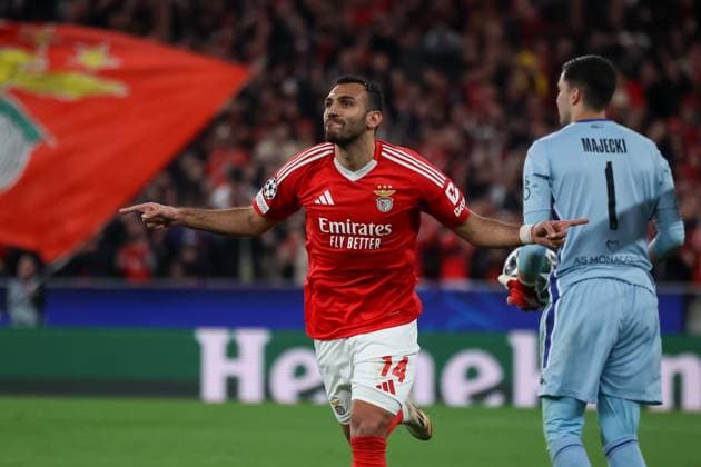 Lisbon, Portugal, February 18th,2025: Pavlidis (14 SL Benfica) in action celebrating his goal during the UEFA Champions League football match between SL Benfica vs AS Monaco at Estadio da Luz, Lisbon on February 18th, 2025 (Joao Bravo SPP) Copyright: xJoaoxBravoxx xSPPx spp-en-JoBr-JBF-3720
