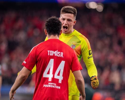 February 18, 2025, Lisboa, Guimaraes, Portugal: ANATOLII TRUBIN from SL Benfica seen celebrating the win on the stage during the UEFA Champions League 2024 25 match between SL Benfica and AS Monaco at Estadio do Lisboa e Benfica 18, February 2025 in Lisboa, Portugal. Final Score SL Benfica 3 - 3 AS Monaco Lisboa Portugal - ZUMAl192 20250218_zsp_l192_022 Copyright: xMiguelxLemosx