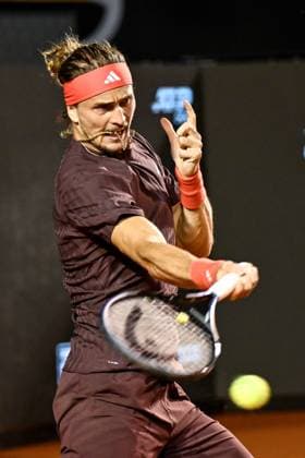 Rioopen 2025 RIO DE JANEIRO, RJ - 18.02.2025: RIOOPEN 2025 - Alexander ZVEREV (GER) vs Yunchaokete BU (CHN) during Rioopen 2025 held at Jockey Clube Brasileiro, on the Guga Kuerten court, on Tuesday night (18), in Rio de Janeiro, RJ. (Photo: Celso Pupo Fotoarena) x2691306x  CelsoxPupo