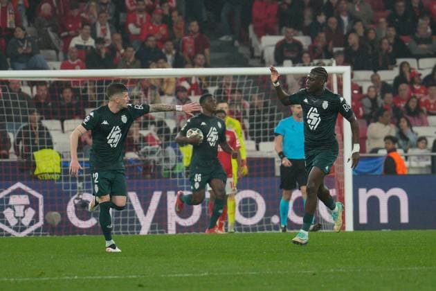 February 18, 2025, Lisbon, Portugal: Caio Henrique of AS Monaco FC (L), Breel Embolo of AS Monaco FC (C) and Lamine Camara of AS Monaco FC (R) celebrate a goal during the UEFA Champions League 2024 25 Knockout phase play-offs 2nd leg between SL Benfica and AS Monaco FC at Estadio da Luz. Final score: SL Benfica 3:3 AS Monaco FC Lisbon Portugal - ZUMAs197 20250218_aaa_s197_124 Copyright: xBrunoxdexCarvalhox