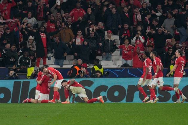SL Benfica Vs AS Monaco FC in Lisbon, Portugal - 18 Feb 2025 SL Benfica players celebrate a goal during the UEFA Champions League 2024 25 Knockout phase play-offs 2nd leg between SL Benfica and AS Monaco FC at Estadio da Luz. Final score: SL Benfica 3:3 AS Monaco FC Lisbon Portugal Copyright: xBrunoxdexCarvalhox xSOPAxImagesx brunodecarvalho_benficamonaco-1516