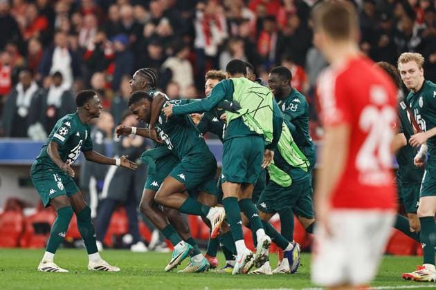 George Ilenikhena (Monaco), FEBRUARY 18, 2025 - Football Soccer : George Ilenikhena celebrate after his goal with team players during UEFA Champions League knockout phase play-offs 2nd leg match between SL Benfica 3-3 AS Monaco at the Estadio do SL Benfica in Lisbon, Portugal. Noxthirdxpartyxsales  (282203549)