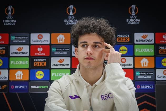 Anderlecht s Theo Leoni pictured during a press conference, PK, Pressekonferenz of Belgian soccer team RSC Anderlecht, on Wednesday 19 February 2025 in Brussels. Tomorrow, the team is playing against Turkish Fenerbahce, in the return leg of the Knockout phase play-offs of the UEFA Europa League competition. VIRGINIExLEFOUR  x112766222x